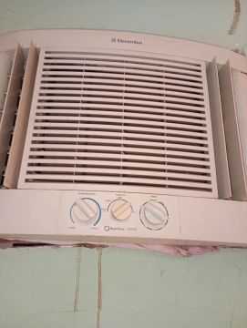 Ar Condicionado de Janela Electrolux Maximus 10000 BTUs