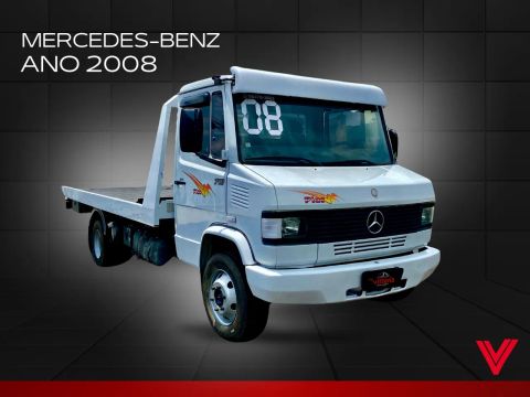 Caminhão Mercedes-Benz MB 710 2008 REBOQUE PLATAFORMA COM ASA DELTA