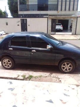 Vendo carro palio muito bom