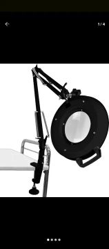 Lupa com led super potente de mesa. Perfeita para cílios e limpeza de pele.
