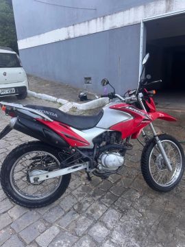 Moto a venda 