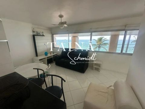 Apartamento em Pitangueiras frente mar por R$450.000, Guarujá/SP