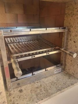 Suporte de churrasqueira inox com grelha argentina