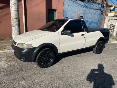 FIAT STRADA 2005 Usados e Novos