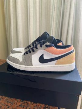 Air Jordan 1 Low - Cinza/Branco