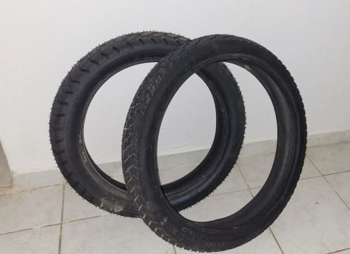 2 Pneus XRE (NOVOS)