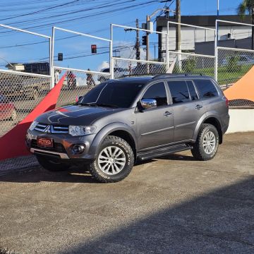 Pajero DAKAR 3.2. 7 lugares