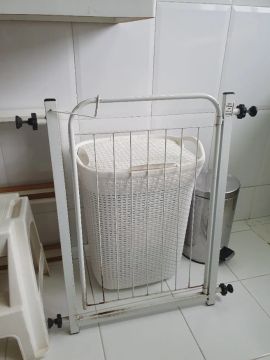 Grade de porta para cachorros