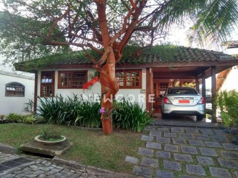 Casa de condomínio em Estrada Monan Pequeno - Badu - Niterói/RJ