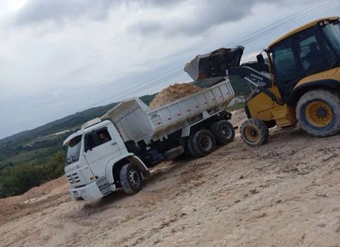 Caçamba vw 17220 vendo ou troco 