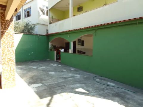 Vende-se casa em Inhanguetá Vitória