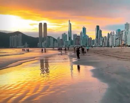 Alugo por dia apto Balneário Camboriú SC Páscoa Feriado Férias  