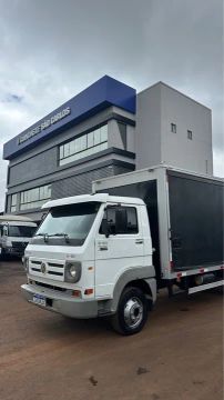 Volkswagen 9-150 Baú sider Facchini 