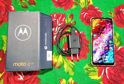 Vendo Moto E40 Bem Conservado