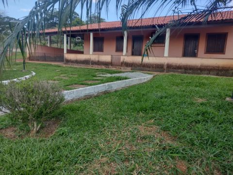 Fazenda em Piracema MG com ótima topografia e muita água.