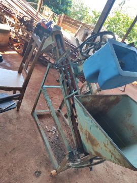 Máquina para tratar sementes 