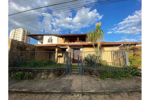 Casas à venda - Lavras, MG | OLX