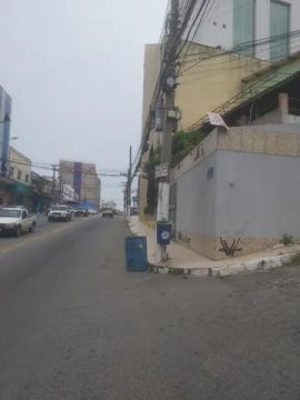 Casa para Venda no Alto dos Cajueiros esquina com a Rui Barbosa.