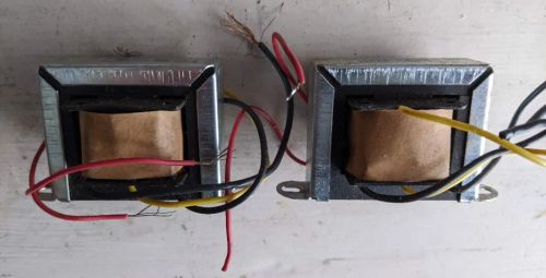 Transformador 220V 6V+6V 1A 