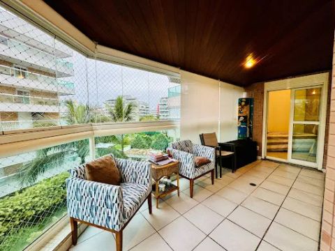 Apartamento com 3 dormitórios para alugar, 116 m² por R$ 13.000,00/ano - Riviera de São Lo
