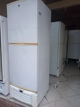 Cervejeira três funções Refrigerador Comercial em ótimo estado