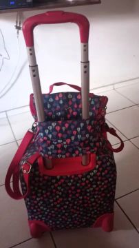 Mochila para meninas,colorida com Rodinhas 360°.