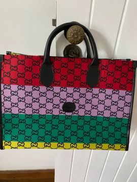 Bolsa grande sem uso!