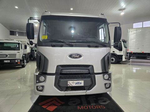  Ford Cargo 2422 6x2 2012  - Novo