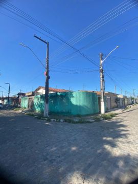  Casa de esquina com ponto comercial 