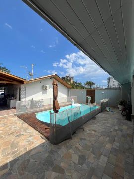 Casa para temporada em Itapoa sc