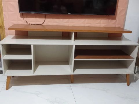 Rack e cabeceira de cama 