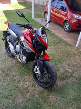 Mv Agusta Rivale 2015 Estudo troca 