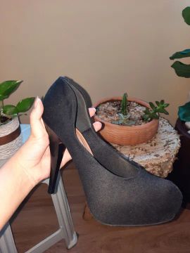 Sapatos de Salto Alto Preto
