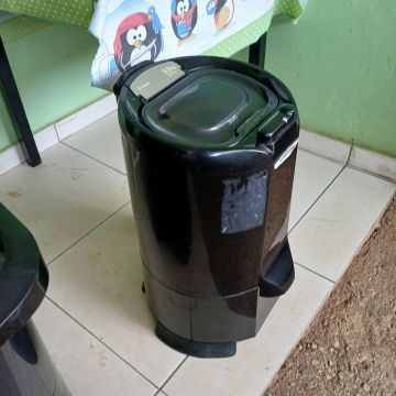 Centrífuga de Roupa Wanke 8,8kg - Semi-nova