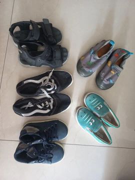 Lote de 5 pares de sapatos infantis - Diversos tamanhos e marcas