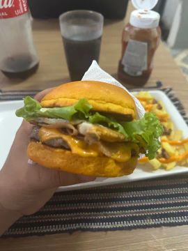 Vendo uma hamburgueria artesanal delivery 