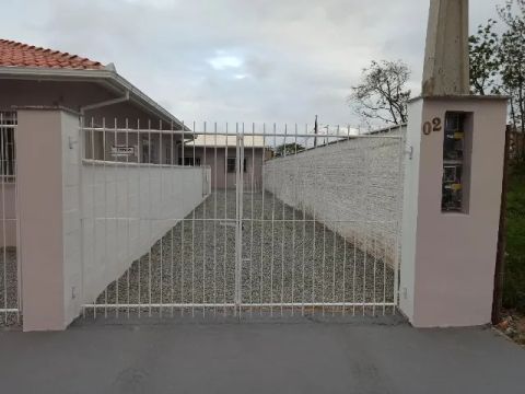 Alugo Casa Nova De 3 Quartos Com Garagem Coberta Para 2 Carros