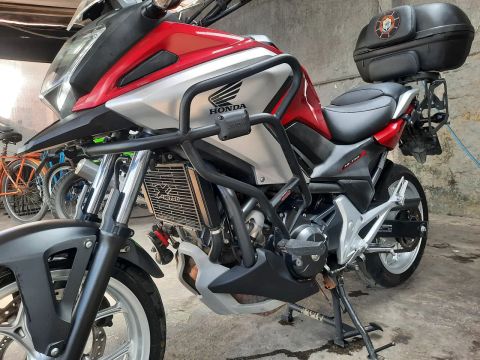 Honda NC 750 X com baixa KM
