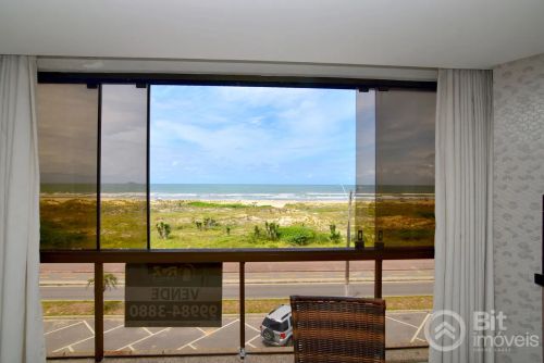 Apartamento beira mar no Mar Grosso - Laguna - SC