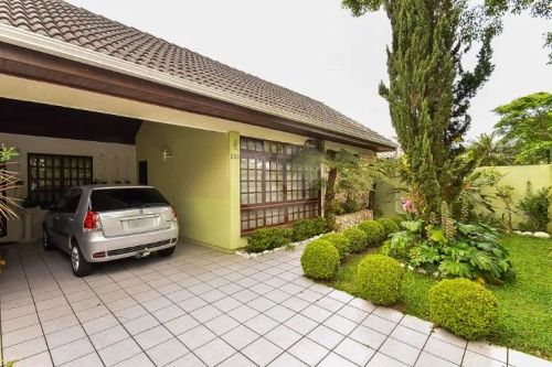 Imóvel para venda tem 230 metros quadrados com 4 quartos em São Braz - Curitiba - PR