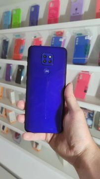 Moto G9 Play 64gb e 4 de ram
