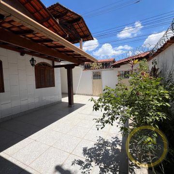 Casa em Serrano - Belo Horizonte