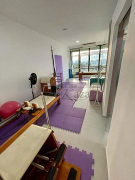 Comercial Sala Condomínio em São José dos Campos
