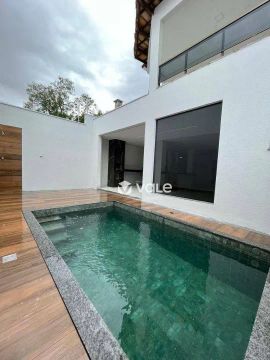 Casa com 6 dormitórios à venda na 305 Sul, 377 m² por R$ 1.960.000 - Palmas
