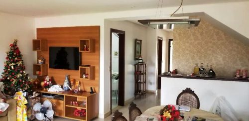Casa em condominio 5 quartos sendo 3 suites 550m2 em Itapuã