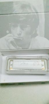 Harmônica Hohner John Lennon Signature C