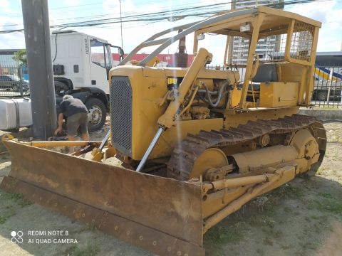 Trator de Esteira Caterpillar D4 - Ótimo estado!