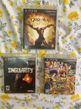 3 jogos PS3 - God of War Ascension, Singularity e Cavaleiros do Zodíaco
