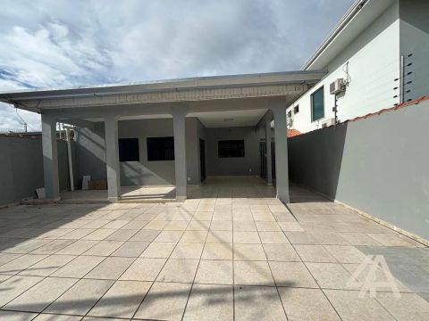 (Aluga-se) Casa com 3 dormitórios, 200 m² por R$ 3.800/mês - São João Bosco - Porto Velho/