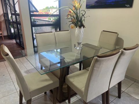 Conjunto jantar 6 lugares 